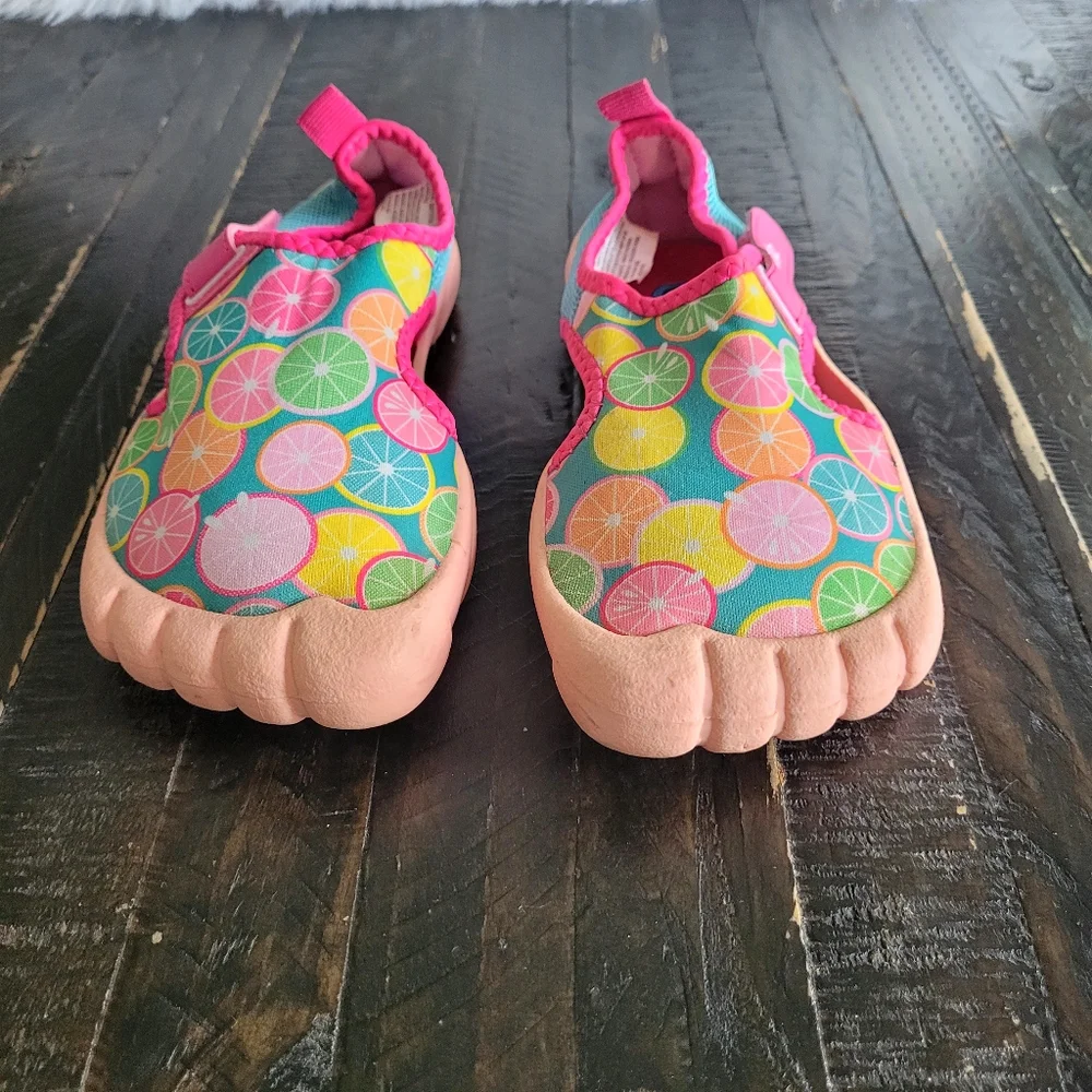 Newtz Water Shoes Hot Pink Size‎ Girls 11/12